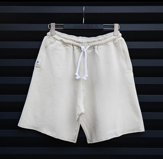 FOCUSED SHORTS